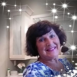 Meet your Posher, Ena